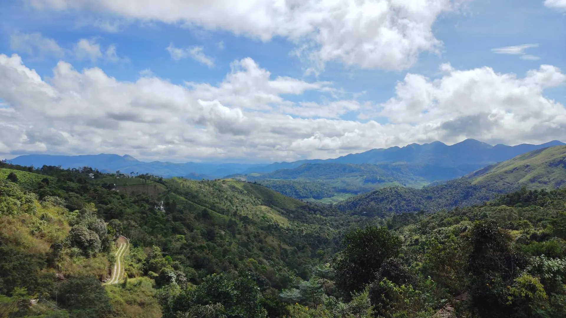 Homestay Robin'S Paradise Vagamon