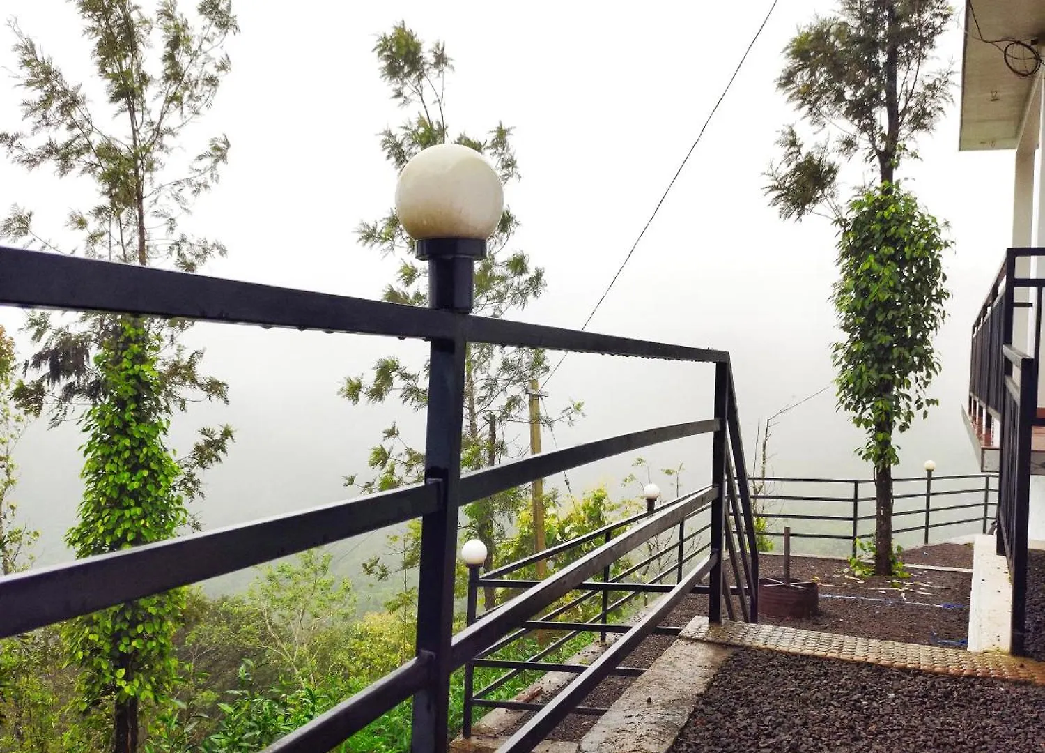 Robin'S Paradise Vagamon Ubytování v soukromí